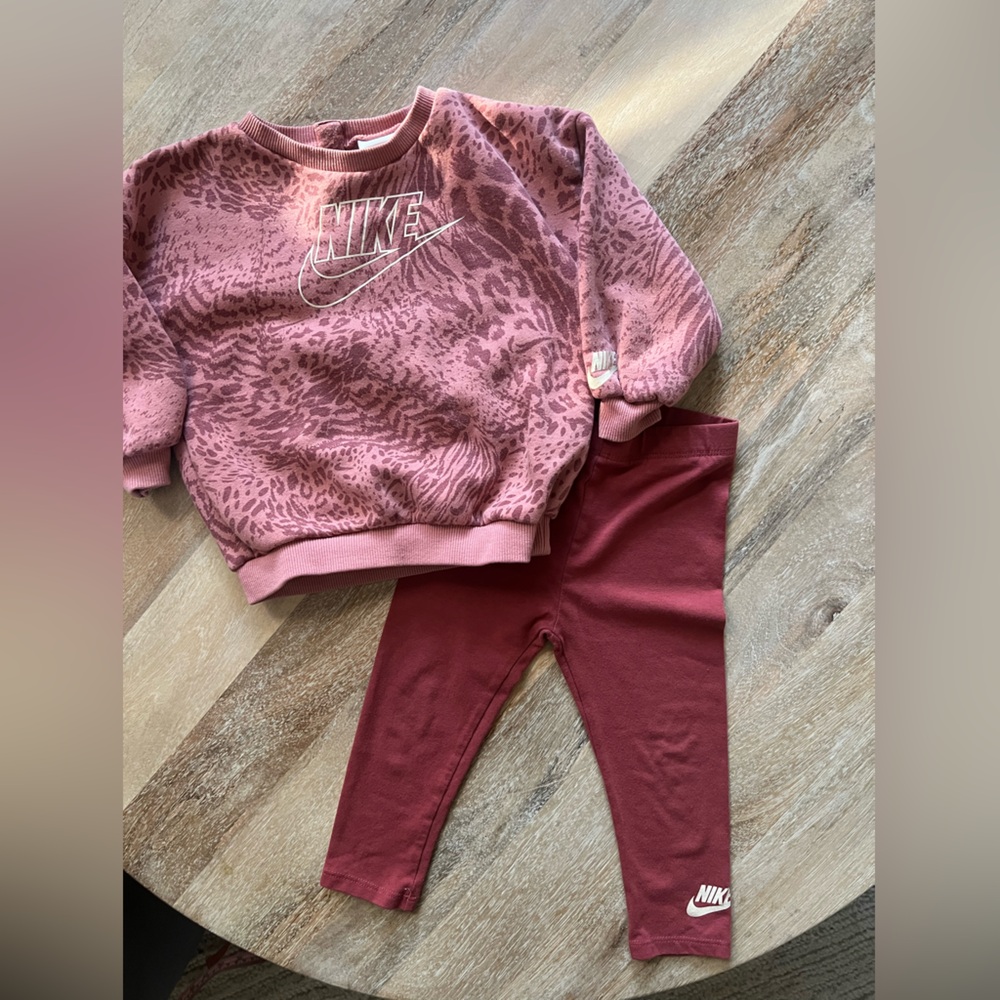 Nike toddler Maroon and Pink set